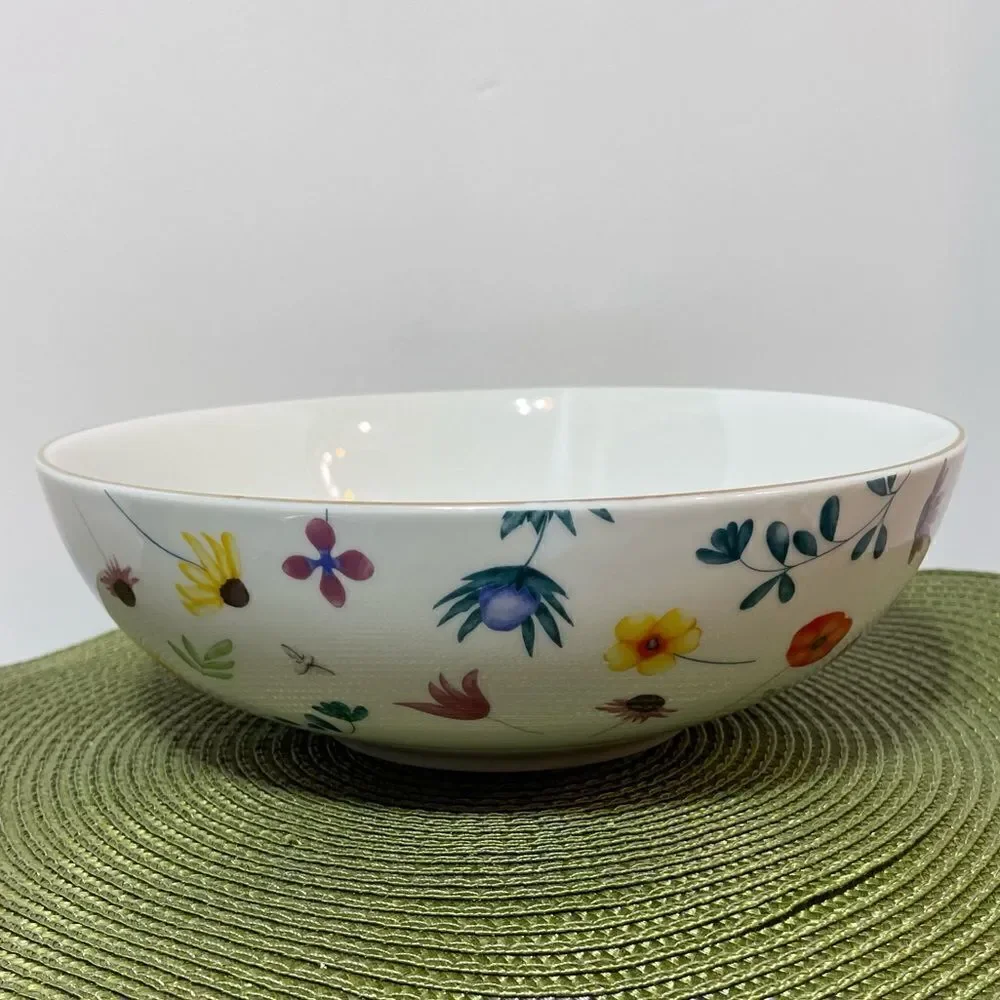 Disney Winnie the Pooh with Flowers Serving Bowl NWT